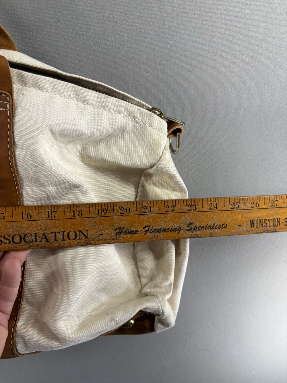 Vintage J. Peterman Duffle Bag Nubuck Leather Bottom Kentucky - Picture 8 of 10